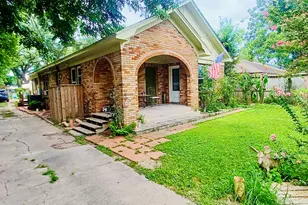 610 Caplin St, Houston, TX 77022 - Photo 1
