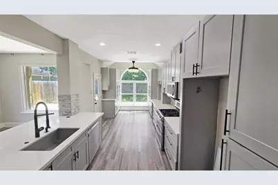 16315 Battlecreek Drive, Houston, TX 77095 - Photo 12
