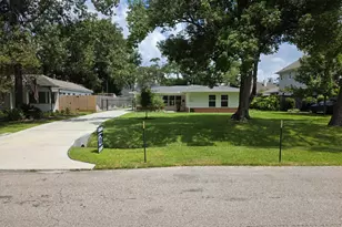 312 W 31st St, Houston, TX 77018 - Photo 2