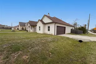40402 Mostyn Dr, Magnolia, TX 77354 - Photo 6