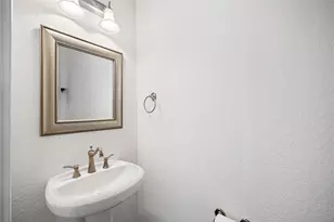 3314 Clearview Cir, Houston, TX 77025 - Photo 30