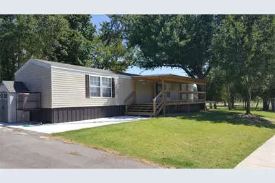 808 W Martin Luther King Boulevard, Willis, TX 77378 - Photo 1