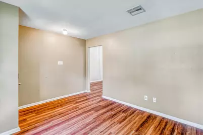 1323 W Donovan Street, Houston, TX 77091 - Photo 6