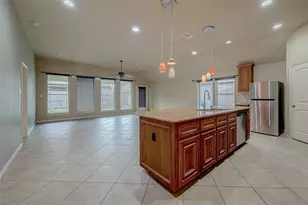 2808 Arbor Brook Ln, Pearland, TX 77584 - Photo 8