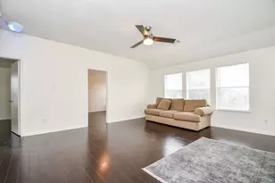 9641 Weldridge Dr, Sugar Land, TX 77498 - Photo 18