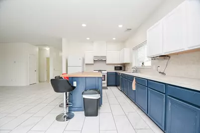 9641 Weldridge Drive, Sugar Land, TX 77498 - Photo 12