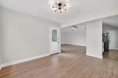 5530 Oak Falls Drive, Houston, TX 77066 - Photo 14