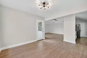 5530 Oak Falls Dr, Houston, TX 77066 - Photo 14