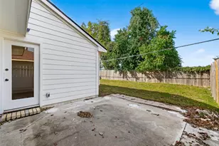 5530 Oak Falls Dr, Houston, TX 77066 - Photo 36