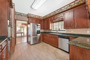 13702 Barons Bridge Dr, Houston, TX 77069 - Photo 16