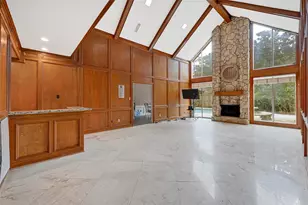 13702 Barons Bridge Dr, Houston, TX 77069 - Photo 12