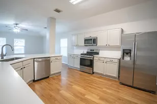 7843 Crescent Village Ln, Richmond, TX 77407 - Photo 6