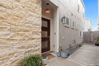 5426 Oriente Lane, Houston, TX 77023 - Photo 4