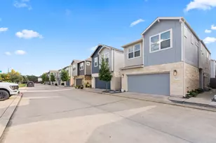 5426 Oriente Ln, Houston, TX 77023 - Photo 2