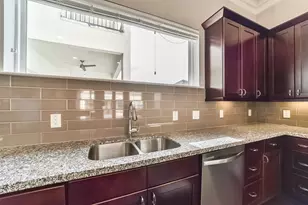 5635 Kiam St, Houston, TX 77007 - Photo 14
