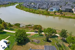 28214 Evergreen Cove Ln, Fulshear, TX 77441 - Photo 6