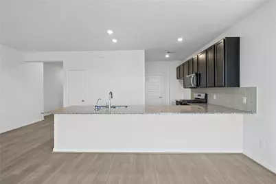 5647 Sanderling Circle, La Marque, TX 77563 - Photo 10