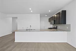 5647 Sanderling Cir, La Marque, TX 77563 - Photo 10