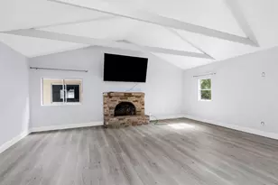 501 Sioux River Rd, Conroe, TX 77316 - Photo 6