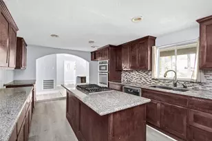 501 Sioux River Rd, Conroe, TX 77316 - Photo 8