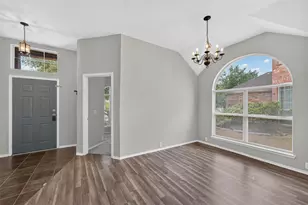 30303 Mesa Valley Dr, Spring, TX 77386 - Photo 2