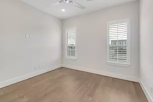 1236 W 21st St, Houston, TX 77008 - Photo 16