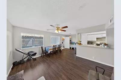 8101 Amelia Road #404, Houston, TX 77055 - Photo 16