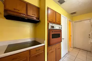 11002 Radford Ln, Houston, TX 77099 - Photo 10