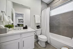 10614 Cascade Ledge Ln, Houston, TX 77025 - Photo 4