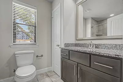 829 W 20th Street, Houston, TX 77008 - Photo 24