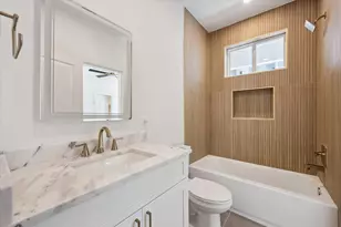 1034 W 17th St St, Houston, TX 77008 - Photo 14
