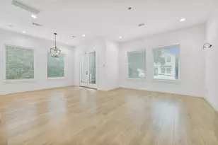 3403 Daphne St, Houston, TX 77021 - Photo 8