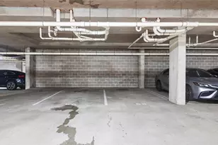 300 St Joseph Pkwy, Houston, TX 77002 - Photo 20