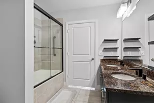 300 St Joseph Pkwy, Houston, TX 77002 - Photo 16