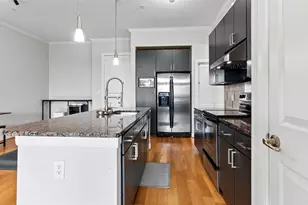 300 St Joseph Pkwy, Houston, TX 77002 - Photo 10