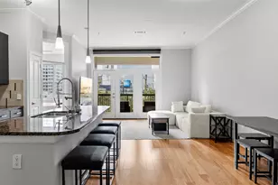 300 St Joseph Pkwy, Houston, TX 77002 - Photo 2