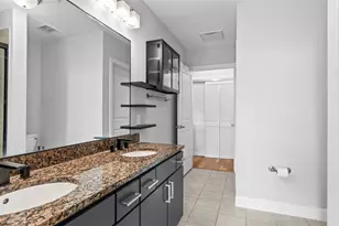 300 St Joseph Pkwy, Houston, TX 77002 - Photo 10