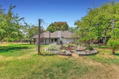 419 Ryan Avenue, Burleson, TX 76028 - Photo 36