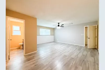 6506 Briar Glade Drive, Houston, TX 77072 - Photo 12