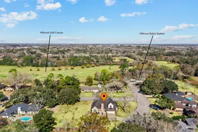 215 Ridgemont Drive, Alvin, TX 77511 - Photo 2