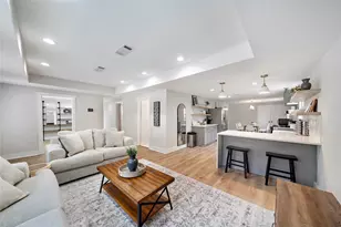 1120 W 21st St, Houston, TX 77008 - Photo 6