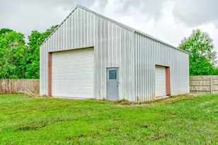 156 Corbett St, Vidor, TX 77662 - Photo 20