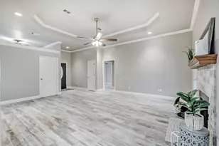 156 Corbett St, Vidor, TX 77662 - Photo 8