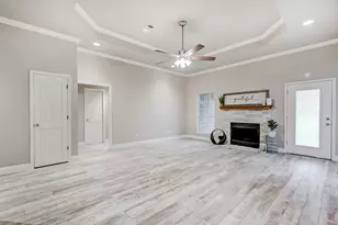 156 Corbett St, Vidor, TX 77662 - Photo 6