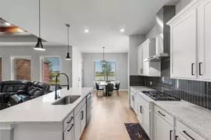 2007 Tioga View, Rosharon, TX 77583 - Photo 8