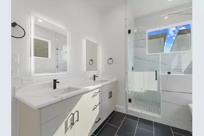 4711 Thornton Villas Lane, Houston, TX 77018 - Photo 22