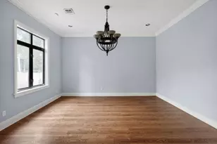 6 Heritage Ct, Houston, TX 77024 - Photo 14