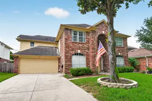 6311 Drake Elm Dr, Sugar Land, TX 77479 - Photo 2