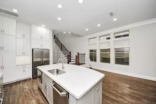 8609 Concord Trace, Houston, TX 77055 - Photo 6