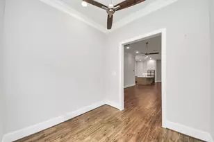 8609 Concord Trace, Houston, TX 77055 - Photo 22